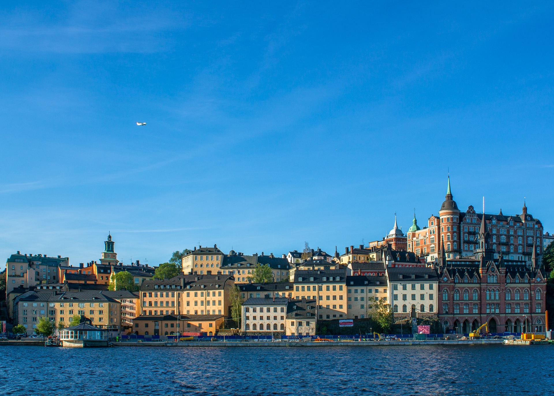 stadssiluett av södermalm i stockholm