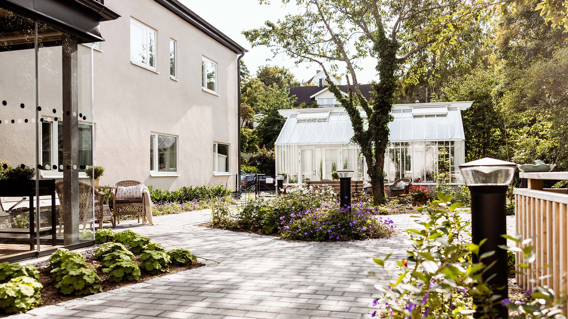 gården utanför Ednahemmet i Nacka