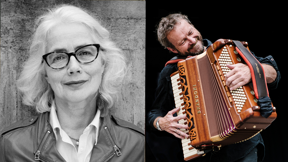 Bengan Janson spelar dragspel och Marika Lagerkrantz är svartvit. 